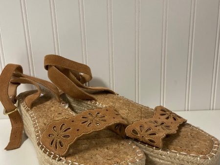 Tan Sandals Heels Wedge Crown Vintage, Size 9.5 Hot on Sale