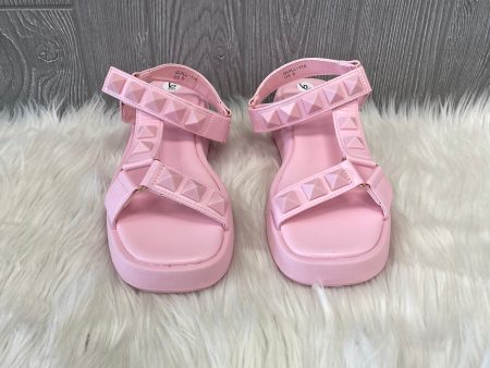 Pink Sandals Flats Fashion Nova, Size 9 For Sale