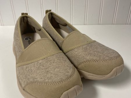 Beige Shoes Flats Easy Spirit, Size 6.5 Online Sale