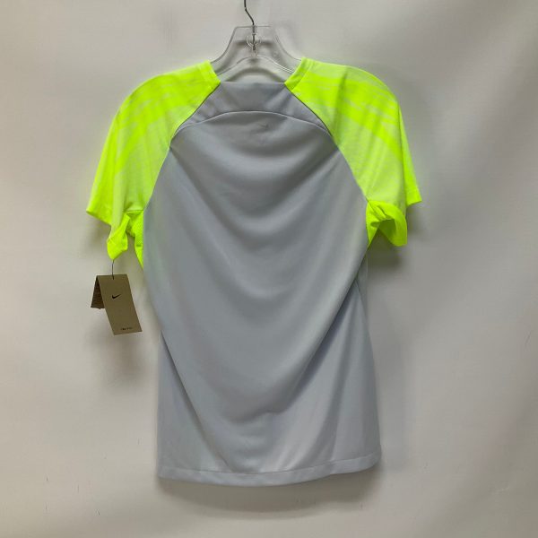 Grey & Yellow Athletic Top Short Sleeve Nike Apparel, Size M Fashion