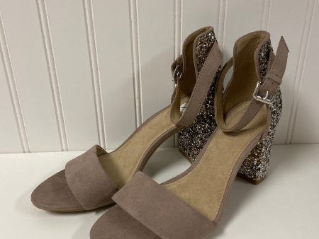 Taupe Sandals Heels Block Old Navy, Size 7 on Sale